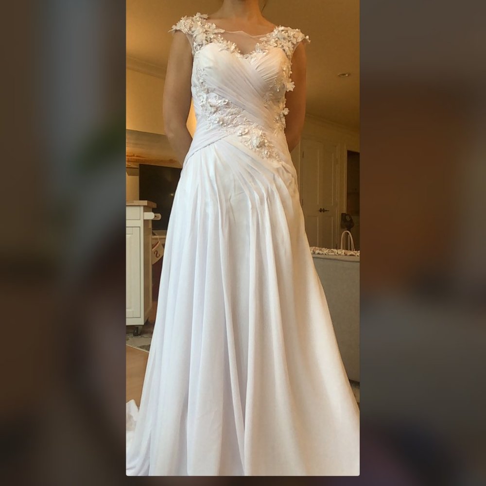 Price drop: Wedding Dress - Brand new! never used